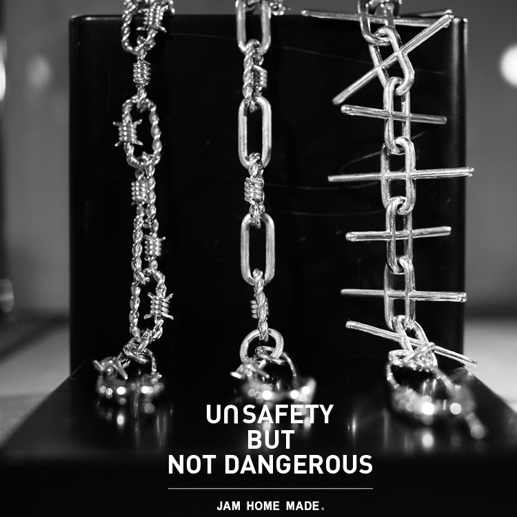 NEW ARRIVAL】UnSafe (dangerous) Pin / 安全じゃないピン | ジャム